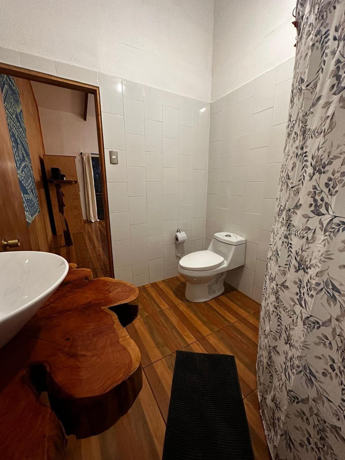 Cabanas Kainga Hanga Roa Exterior foto
